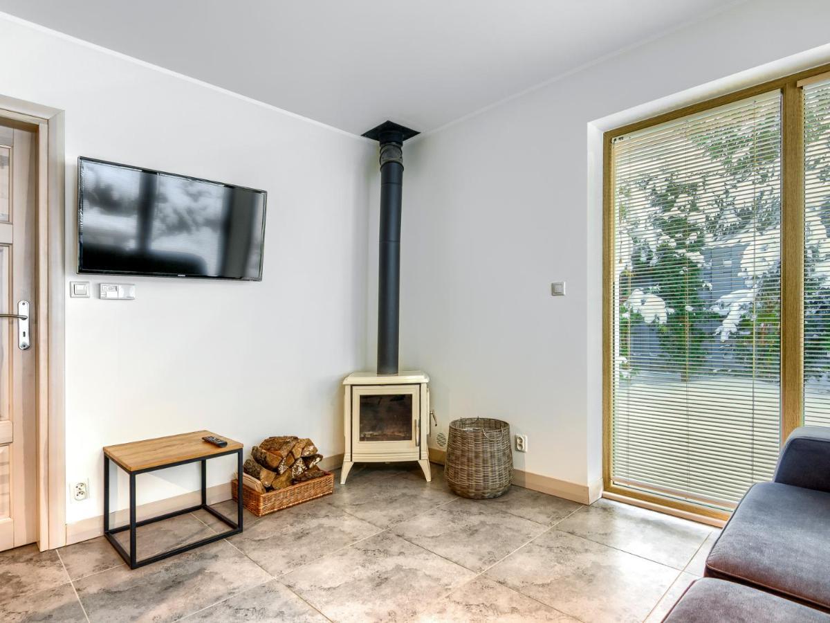 Mazursko - Komfortowe Apartamenty Nad Jeziorem, Sauna, Kominki Na Parterze Kretowiny Exterior photo