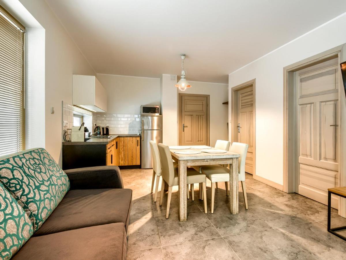 Mazursko - Komfortowe Apartamenty Nad Jeziorem, Sauna, Kominki Na Parterze Kretowiny Exterior photo